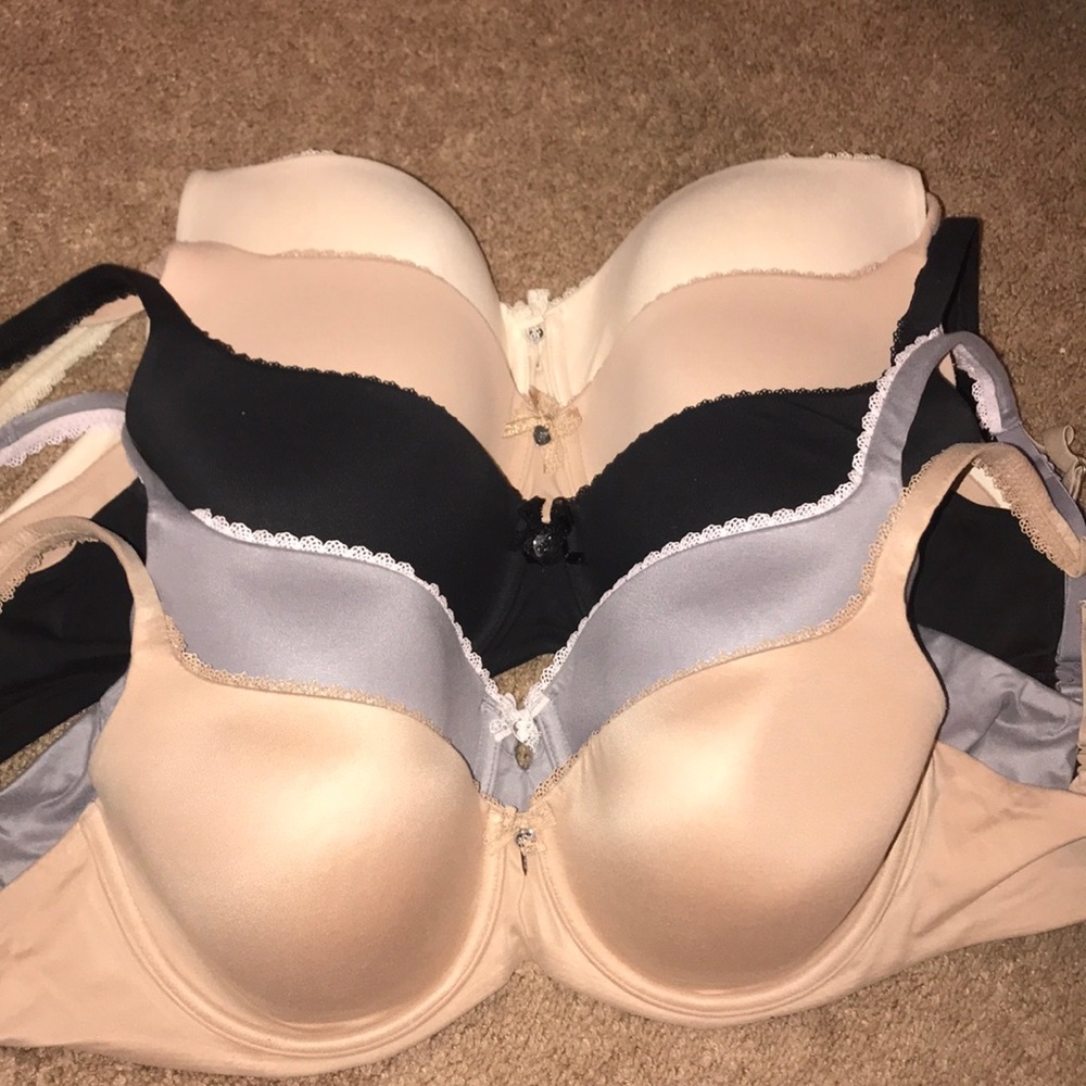 5 Victoria’s Secret body by Victoria bras